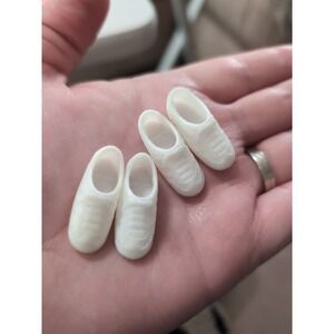 Vintage‎ Ken Doll White Sneakers Gym Shoes Squishy Hong Kong Mattel Barbie (A)